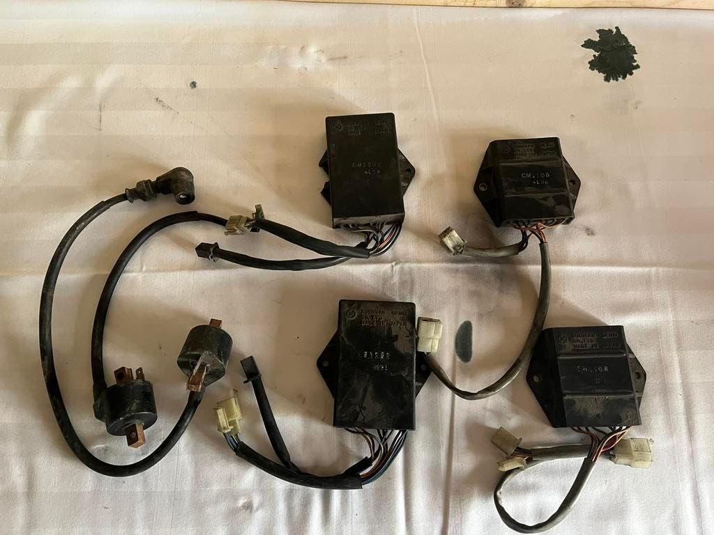 Suzuki rgv 250 bobine,cdi, powervalve control unit, Ophalen of Verzenden, Gebruikt