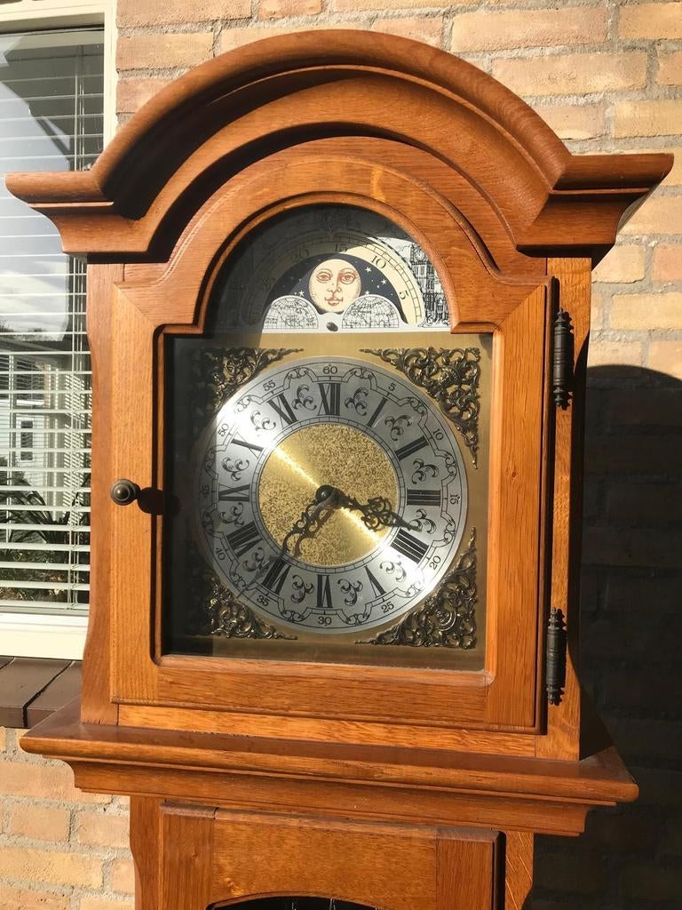 Antieke staande klok met maanstand, Antiek en Kunst, Ophalen of Verzenden