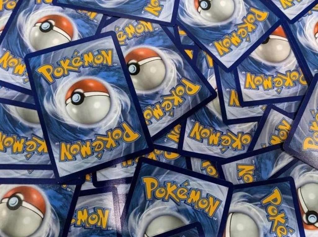 Inkoop Pokémon kaarten en sealed producten, Ophalen of Verzenden, Gebruikt, Meerdere kaarten