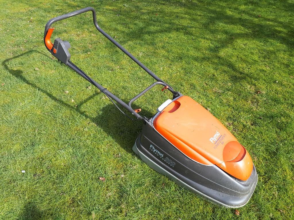 Flymo zweef grasmaaier, Ophalen, Gebruikt, Elektrische grasmaaier, Flymo