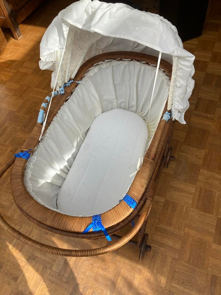 Vintage Wieg met Lakentje en Dekentje - 8 Jaar Oud, Ophalen, Gebruikt, Wieg