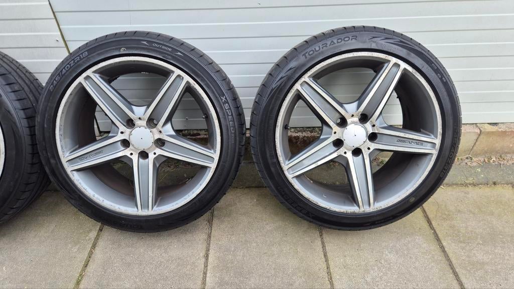 Velgen met bijna nieuwe banden 112 18 inch 245/40/18, Auto-onderdelen, Banden en Velgen, Ophalen, 18 inch, 245 mm, Band(en)