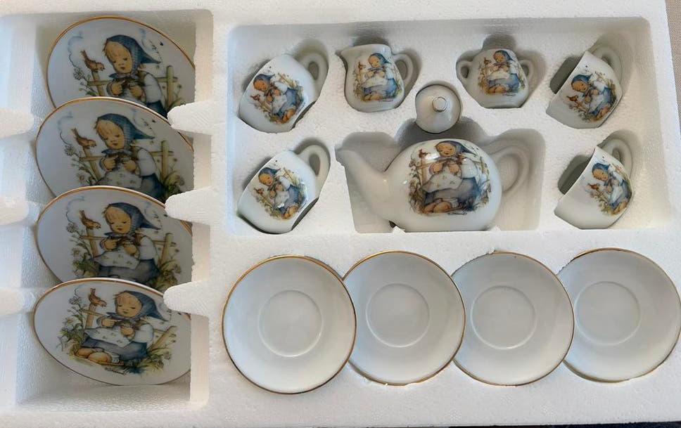 M.I. Hummel Kinder Porselein Servies in doos, Antiek en Kunst, Ophalen of Verzenden