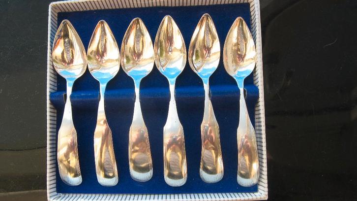 Zilveren Biedermeier lepeltjes in doos, Antiek en Kunst, Antiek | Bestek, Verzenden