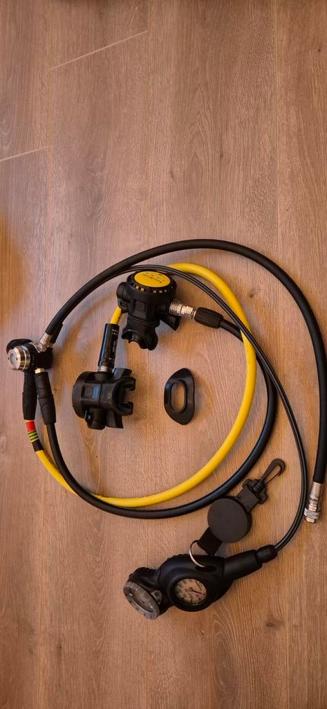Aqua lung automaten set, Watersport en Boten, Duiken, Ophalen of Verzenden, Zo goed als nieuw