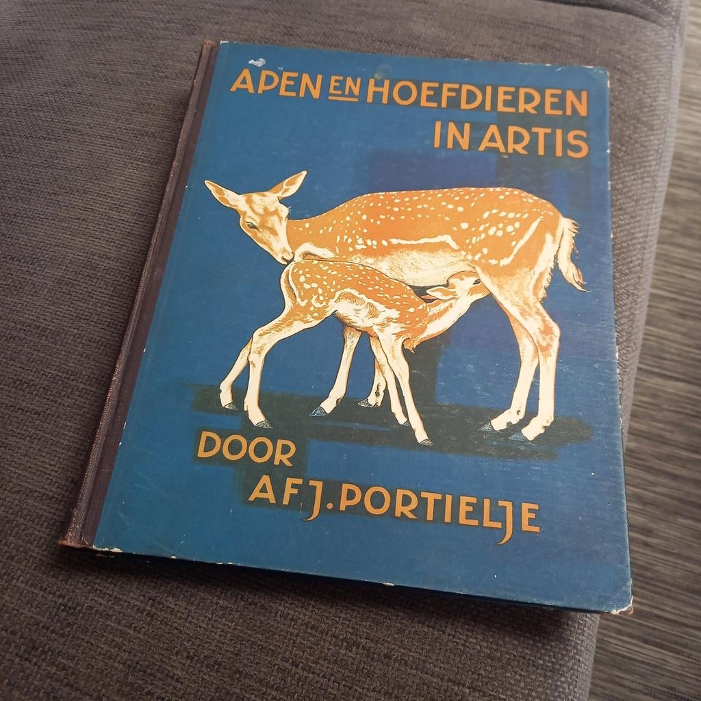 Verkade album Apen en hoefdieren in Artis, Boeken, Prentenboeken en Plaatjesalbums, Ophalen of Verzenden, Gelezen