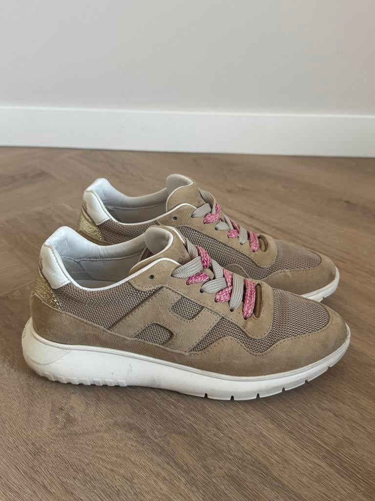 Hogan sneakers, Beige, Nieuw, Ophalen of Verzenden, Sneakers of Gympen