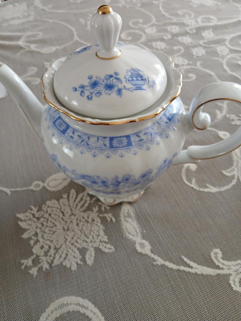 Mooie theepot Seltmann Weiden Theresia, Antiek en Kunst, Antiek | Servies los, Ophalen of Verzenden