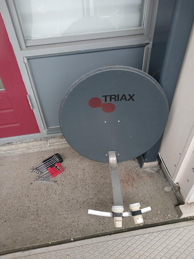 Triax schotelantenne, Ophalen of Verzenden