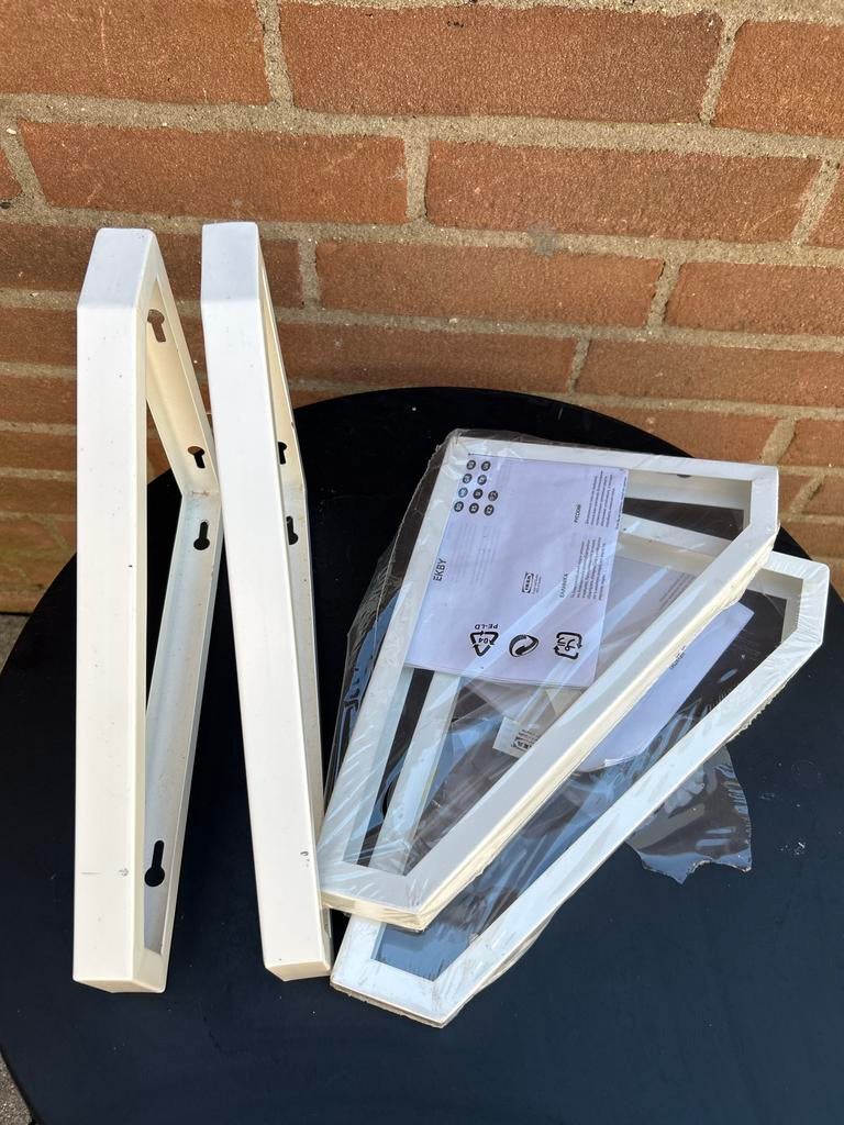IKEA EKBY plankdragers (4 stuks), Huis en Inrichting, Woonaccessoires | Wandplanken en Boekenplanken, Ophalen of Verzenden, Zo goed als nieuw