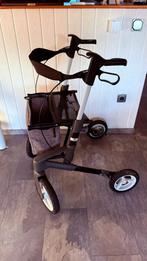 Rollator met afsluitbaar tasje, Diversen, Rollators, Ophalen, Zo goed als nieuw