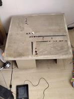 2 Originele Paul Kingma natuursteen tafeltjes, Ophalen, Eigen design Paul Kingma, beeldhouwer (1931 - 2013)., 50 tot 100 cm, Overige materialen