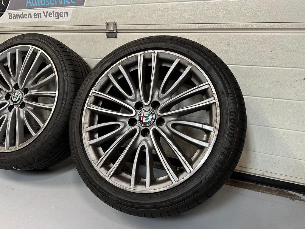 18inch Originele Alfa Sport Velgen set! A merk banden!, 18 inch, Gebruikt, -, -