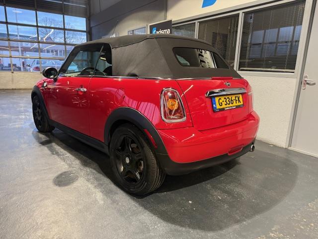 Mini Mini 1.6 Cooper Cabrio Cruise|Airco|Leder, Voorwielaandrijving, Gebruikt, 4 cilinders, 4 stoelen