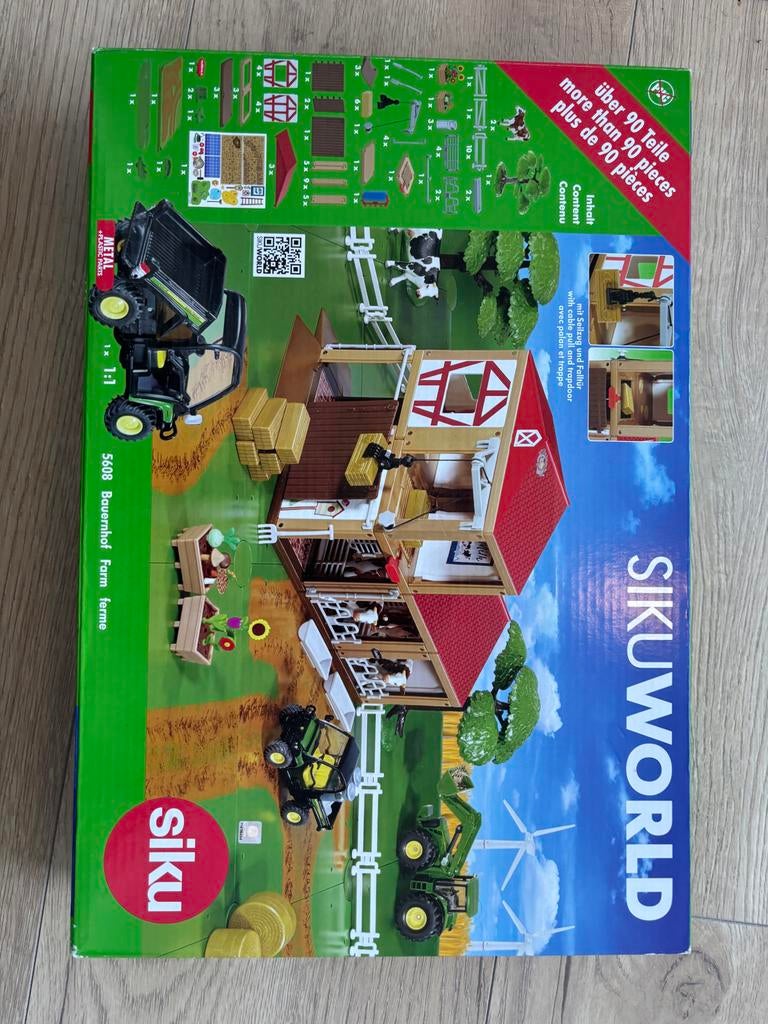 Siku 5608 Boerderij 1:50 met tractor en figuren, Ophalen of Verzenden, Gebruikt