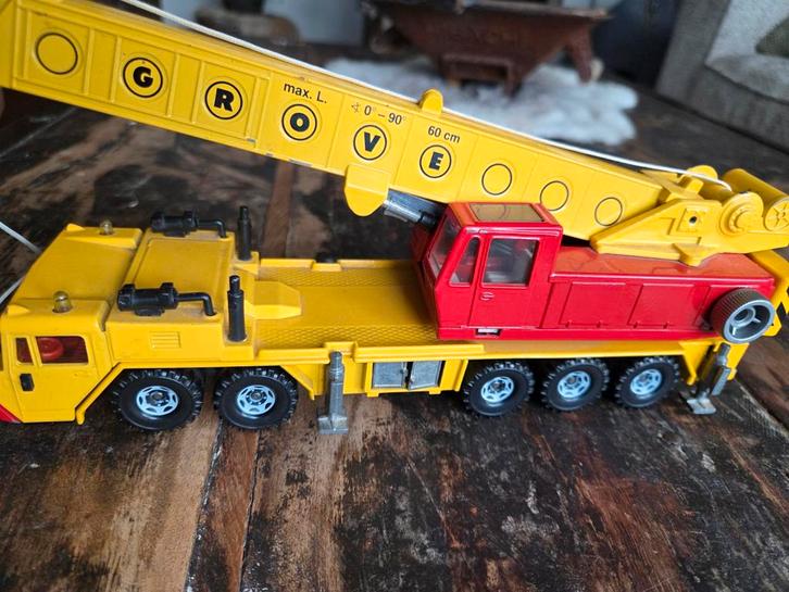 Kraanwagen SIKU Duits.  4010., Hobby en Vrije tijd, Modelauto's | 1:50, Zo goed als nieuw, Hijskraan, Tractor of Landbouw, SIKU