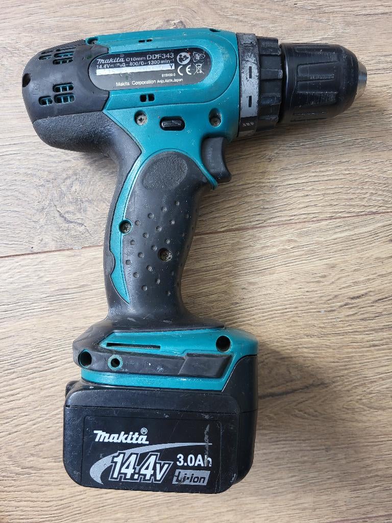 makita, Doe-het-zelf en Verbouw, Gereedschap | Boormachines, Ophalen of Verzenden, Gebruikt, Minder dan 400 watt, Boormachine