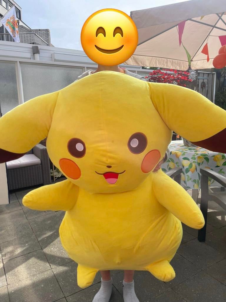 XXL mega grote Pickachu knuffel geel Pokemon, Geel, Ophalen of Verzenden, Zo goed als nieuw, Pokémon