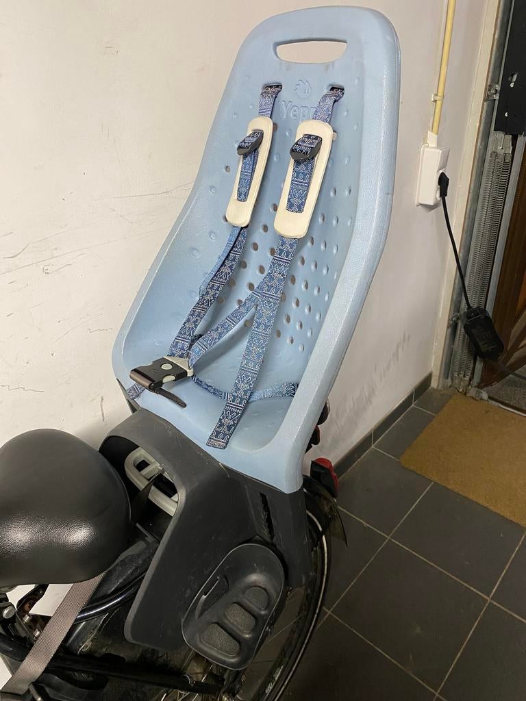 Yepp maxi zitje, Fietsen en Brommers, Fietsaccessoires | Fietsstoeltjes, Ophalen, Achterzitje, 9 t/m 36 kg, Gebruikt