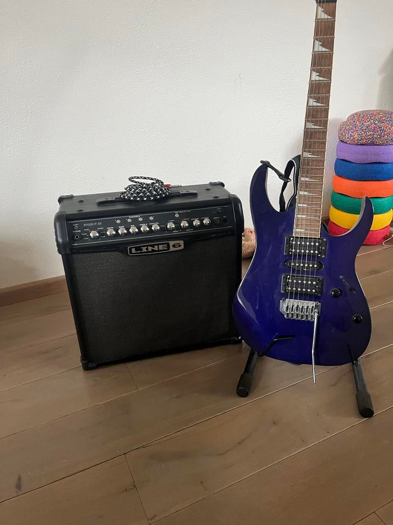 Gio Ibanez gitaar met versterker en standaard, Muziek en Instrumenten, Snaarinstrumenten | Gitaren | Elektrisch, Ophalen, Gebruikt