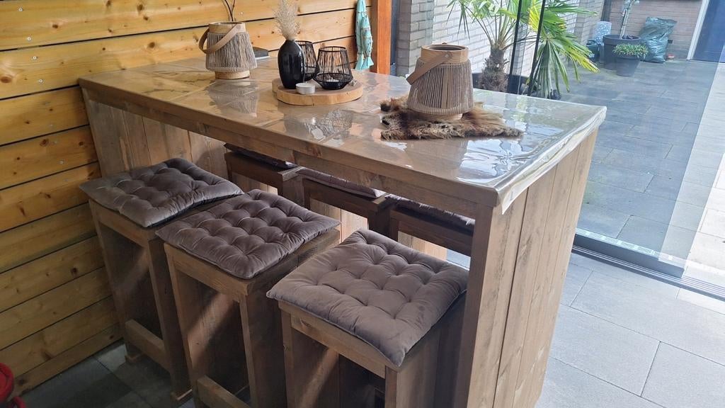 Steigerhout Bartafel+ 6 krukken, Ophalen, Houtskool