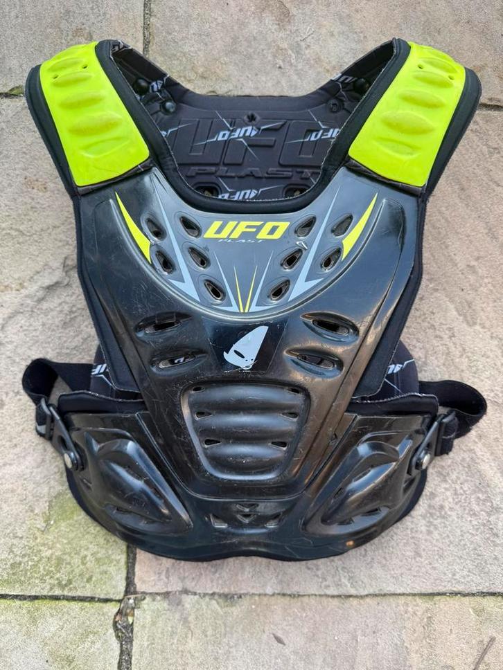 UFO Beschermde motorcross body protector, Motoren, Kleding | Motorkleding, Overige typen, Dames, Heren, Kinderen, Tweedehands