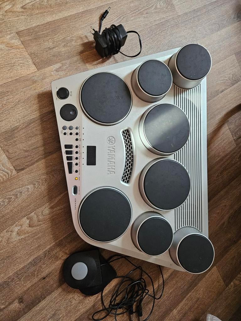 Yamaha. Digitaal drumstel, Ophalen