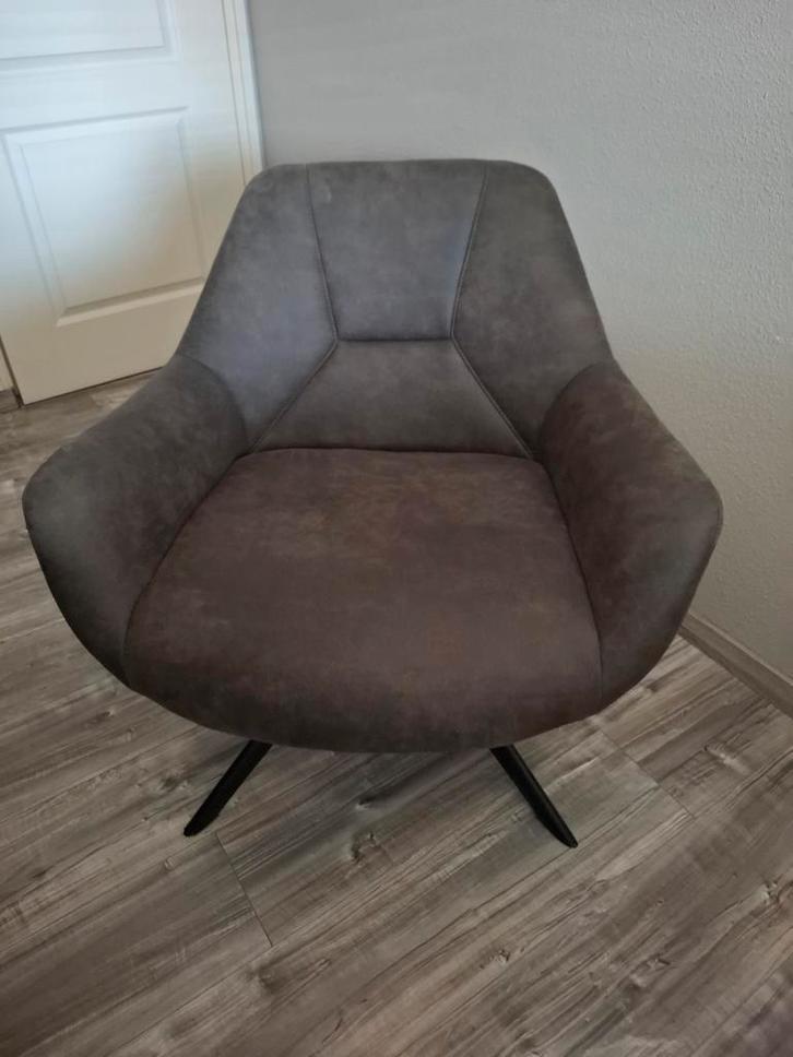 2x Draai Fauteuil Mace, zwart metaal, stof cowboy grijs, Huis en Inrichting, Fauteuils, Zo goed als nieuw, Metaal, Stof, 50 tot 75 cm