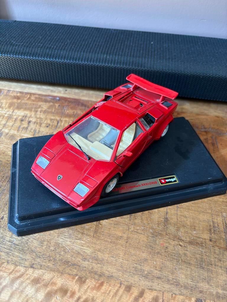 Burago Lamborghini Countach 5000 (1988) schaalmodel, Hobby en Vrije tijd, Modelauto's | 1:18, Ophalen of Verzenden, Gebruikt, Auto