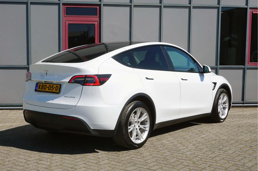 Tesla Model Y Long Range AWD 75kWh SOH 95% (bj 2022), Automaat, Gebruikt, Zwart, Met garantie (alle)