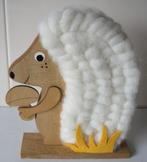 Egel beeldje van hout en wol, Ophalen of Verzenden, Zo goed als nieuw, Dier