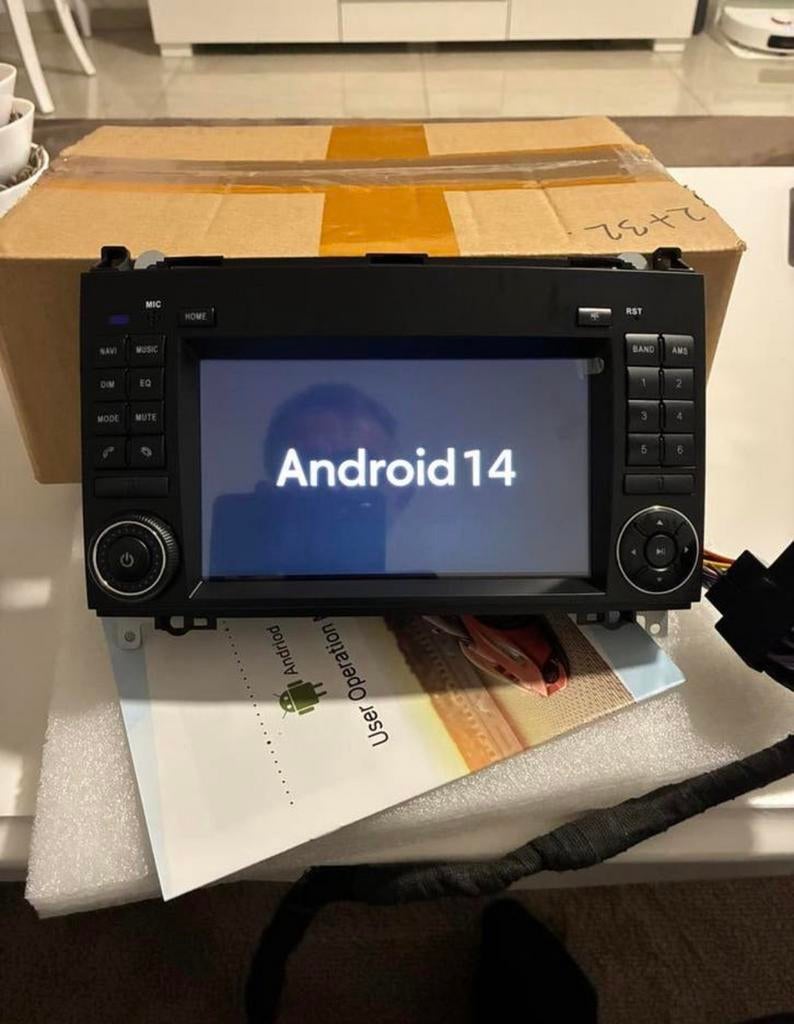 Mercedes auto radio navigatie Bluetooth CarPlay android auto, Ophalen of Verzenden, Nieuw