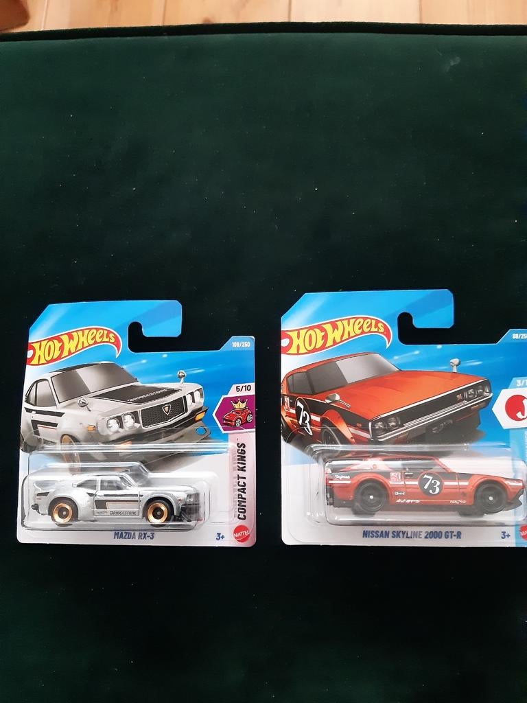 Hotwheels Nissan Skyline.  Mazda RX-3, Ophalen of Verzenden, Nieuw, Auto