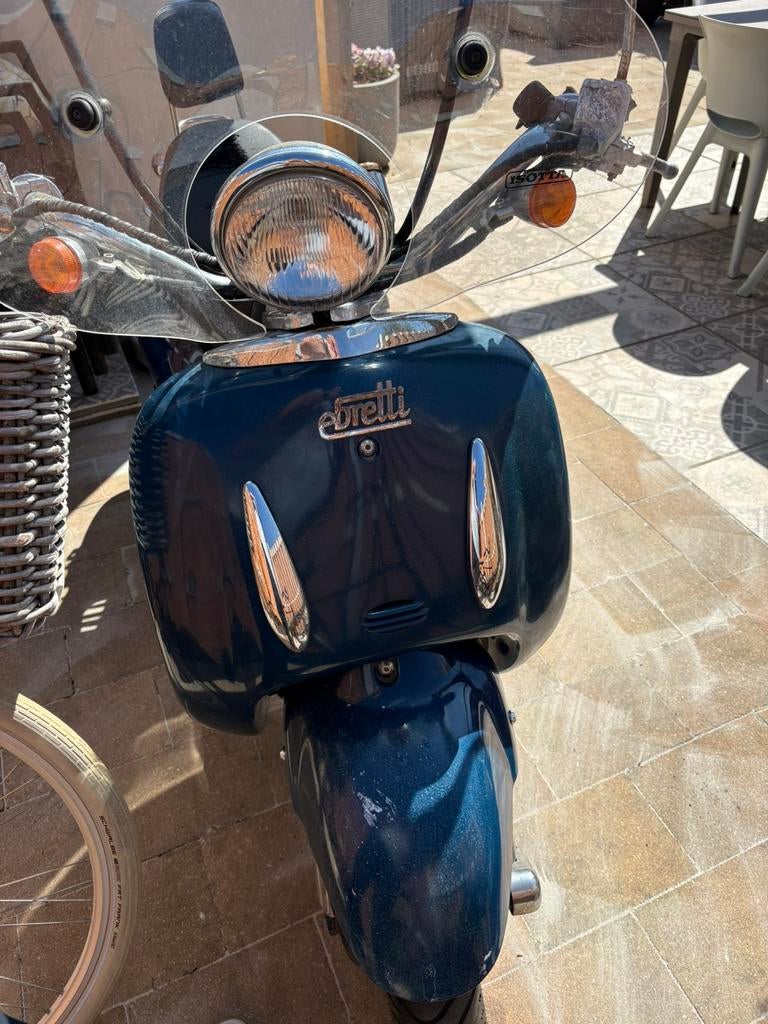 Gratis electrische scooter, Fietsen en Brommers, Snorfietsen en Snorscooters, Gebruikt, Overige merken, Elektrisch, Ophalen