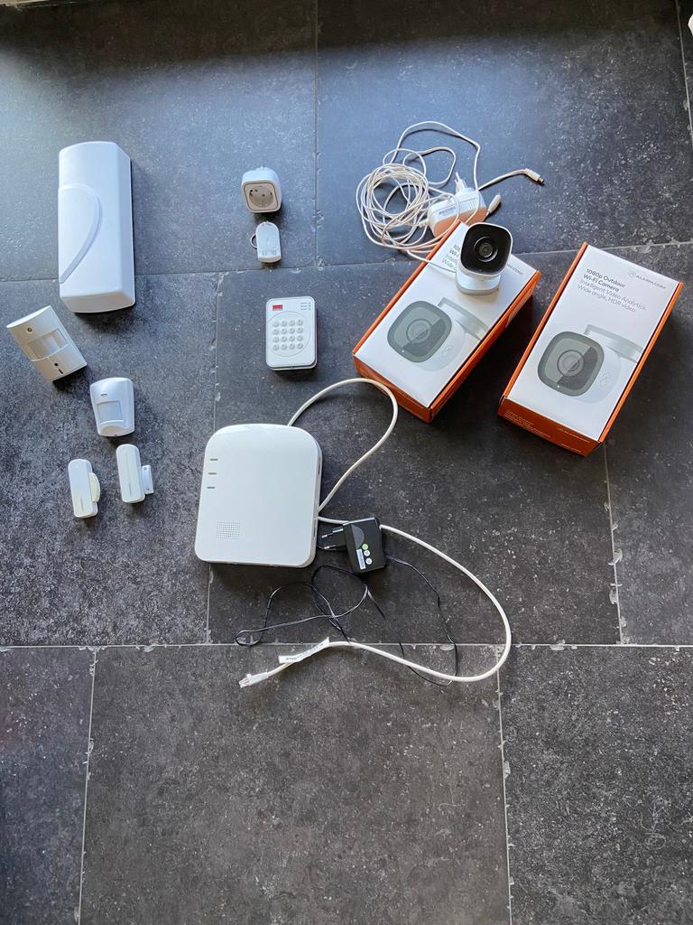 Compleet alarm systeem, Ophalen, Beweging, Zo goed als nieuw, Compleet systeem