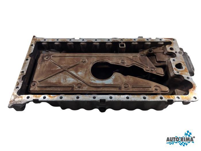 Carterpan van een Volvo V70