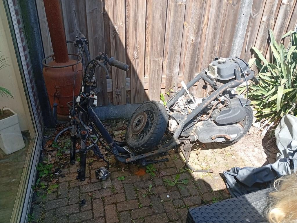 AGM vx50s onderdelen., Fietsen en Brommers, Ophalen, Gebruikt, Overige typen, Overige merken