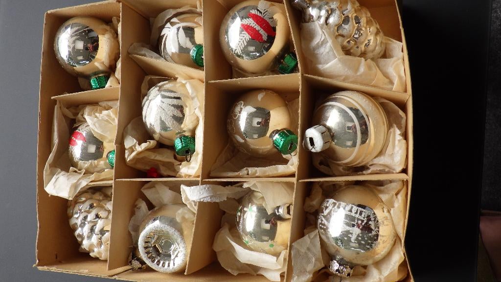 mooie oude kerstballen in de kleur zilver/wit, Ophalen of Verzenden, Gebruikt