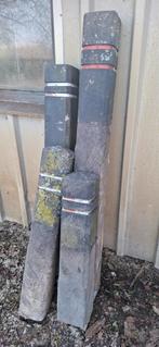 Kunststof  afzetpaaltjes 2 korte en 2 lange, Ophalen