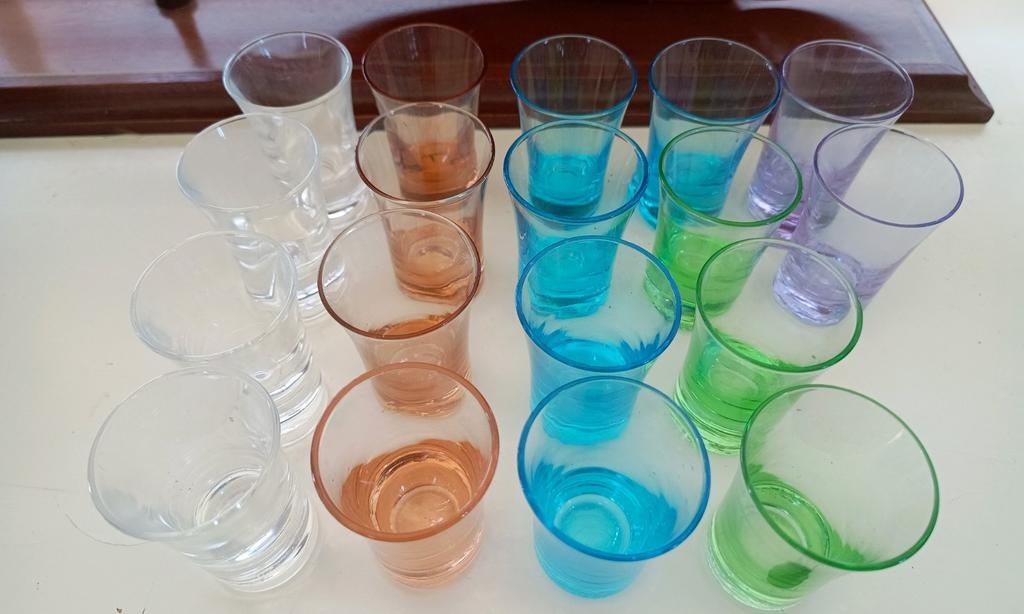 Shot borrel glaasjes 18 stuks, Verzamelen, Glas en Borrelglaasjes, Ophalen