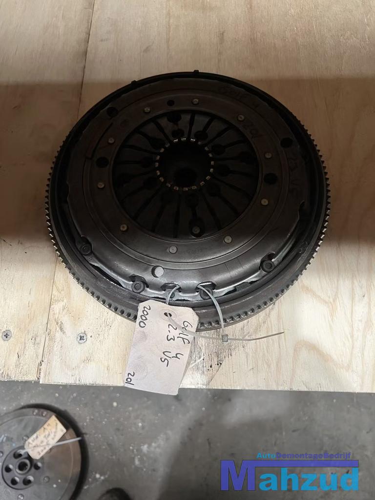 VW GOLF 4 2.3 V5 AGZ Vliegwiel drukgroep, Gebruikt, Volkswagen, Volkswagen AG, Berliner Ring 2
38440  Wolfsburg, DE