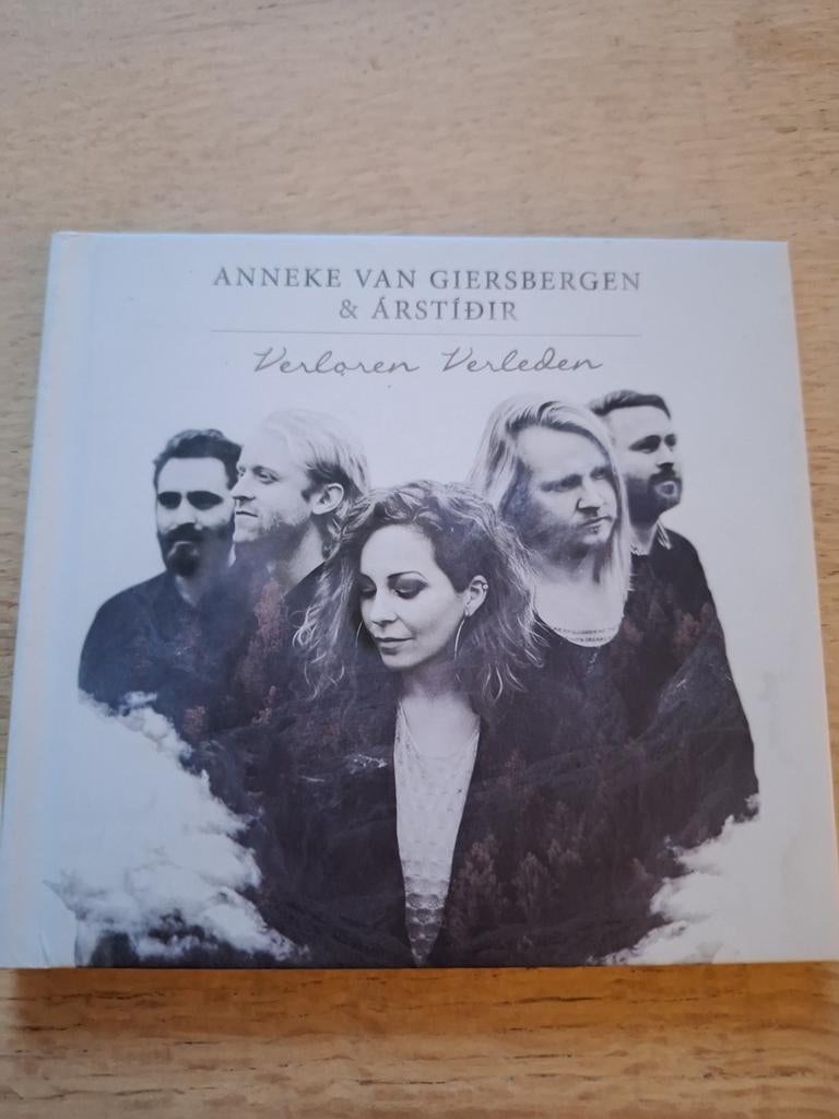 Anneke v Giersbergen &Arstidir Verloren Verleden gesigneerd, Ophalen of Verzenden, Zo goed als nieuw