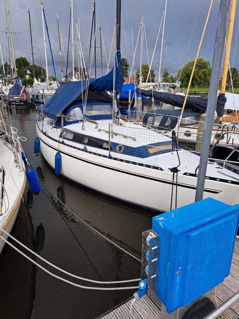 Verzorgd en goedkoop familie toerjacht, Watersport en Boten, Kajuitzeilboten en Zeiljachten, Gebruikt, Tourjacht of Cruiser, Polyester