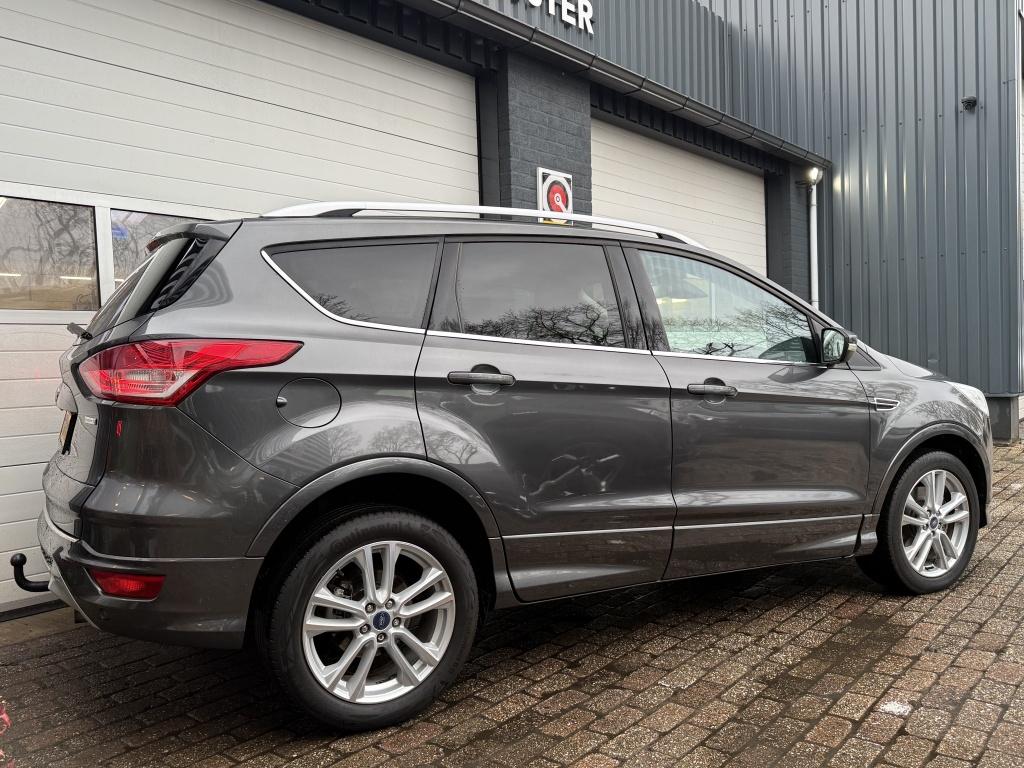 Ford Kuga 1.5 Titanium Pl. 4WD (bj 2015, automaat), Auto's, Ford, Euro 6, 4 cilinders, 1850 kg, 1586 kg