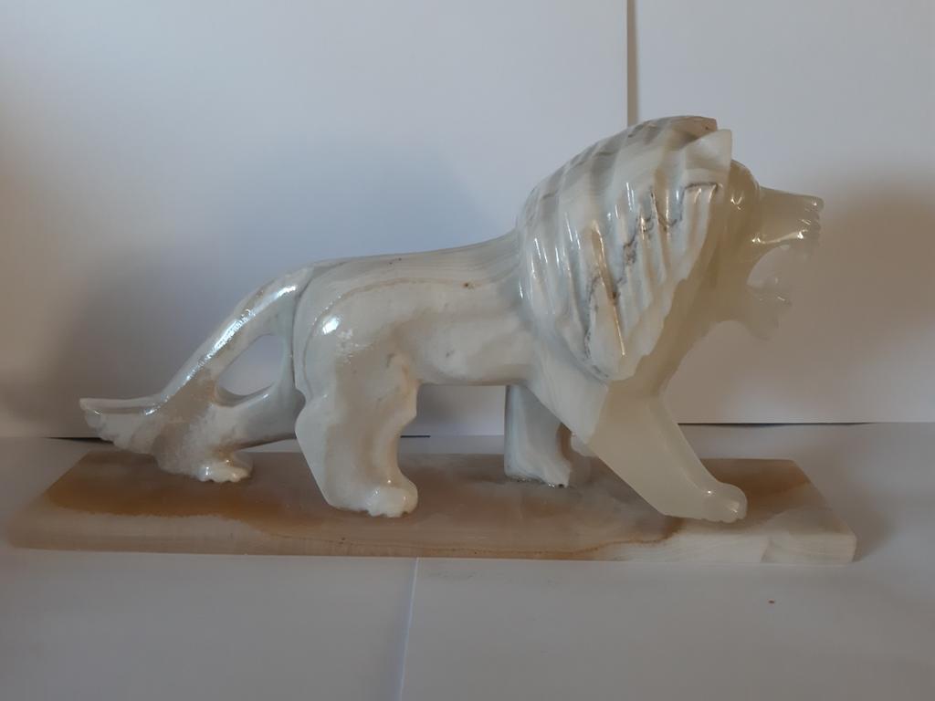 Antiek Vintage Gebeeldhouwd Leeuwenbeeld Onyx Marmer, Antiek en Kunst, Ophalen of Verzenden, Zoogdier, 20 - 50 cm, Steen of Keramiek
