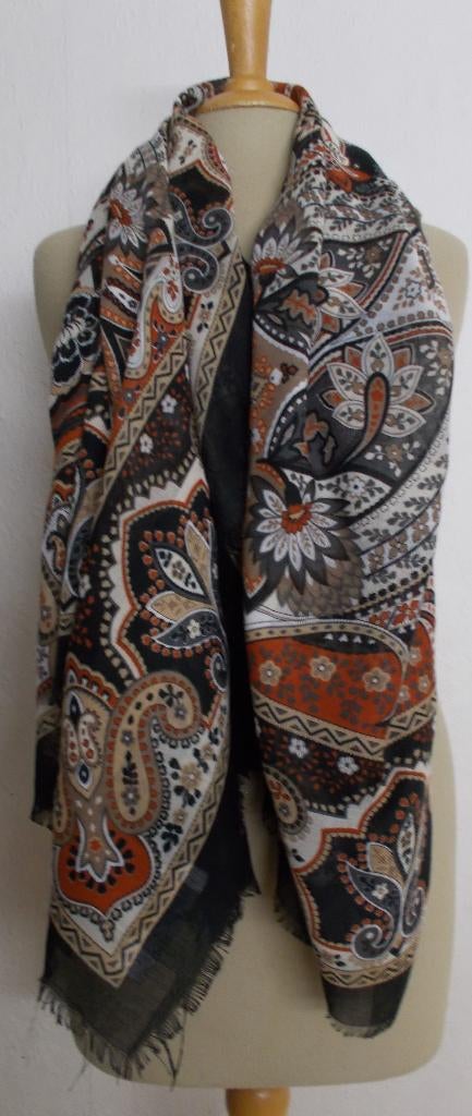 Mooie Ibiza/batik look print sjaal, Kleding | Dames, Verzenden, Zo goed als nieuw, Maat 42/44 (L), Sjaal