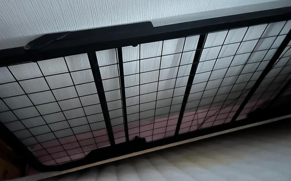 Comfortabel bed inklapbaar - Zo goed als nieuw, Huis en Inrichting, Ophalen, 90 cm, Eenpersoons, Zwart