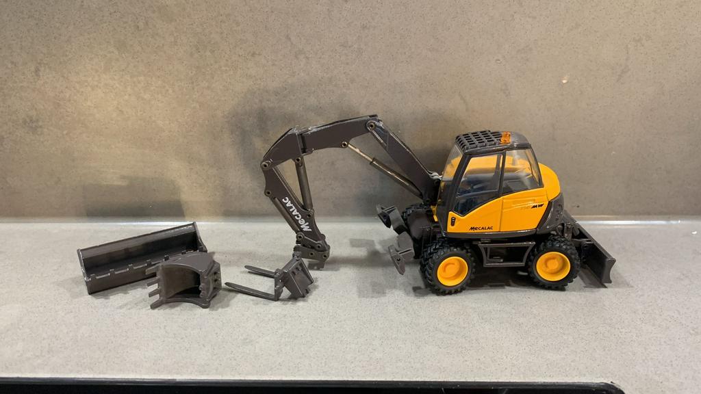 Conrad Mecalac, Hobby en Vrije tijd, Modelauto's | 1:50, Ophalen of Verzenden, Zo goed als nieuw, Hijskraan, Tractor of Landbouw