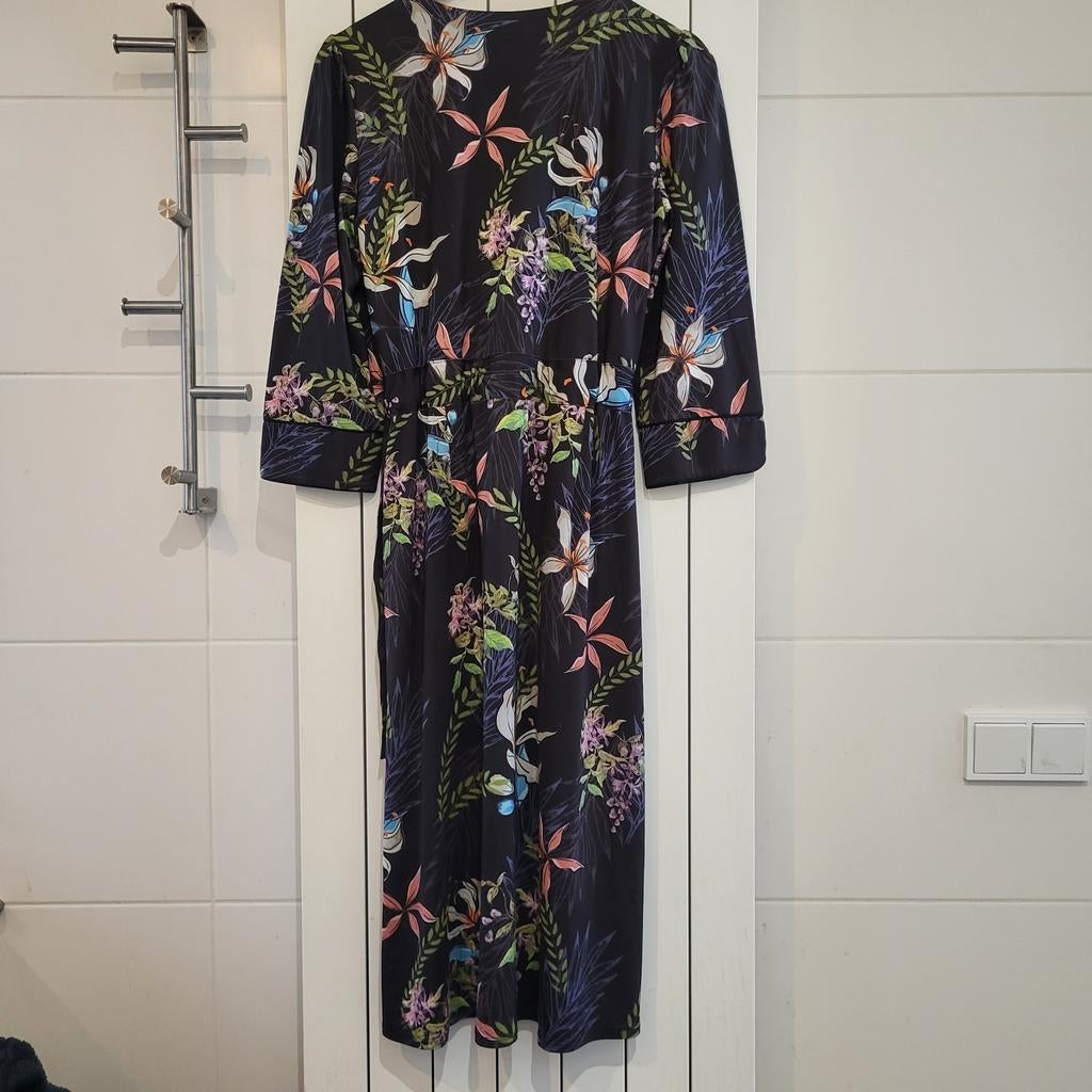 K design jurk maat M, Kleding | Dames, Ophalen of Verzenden, Zo goed als nieuw, Maat 38/40 (M)