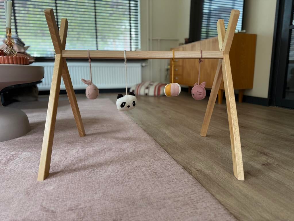 Houten babygym met Liewood hangers, Ophalen, Zo goed als nieuw, Overige typen